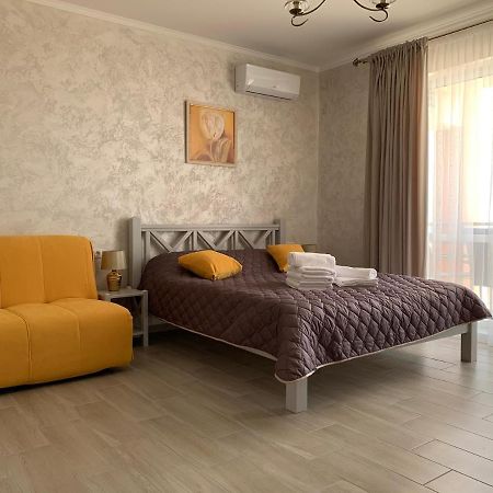 Три Слона Hotel Zatoka Kültér fotó
