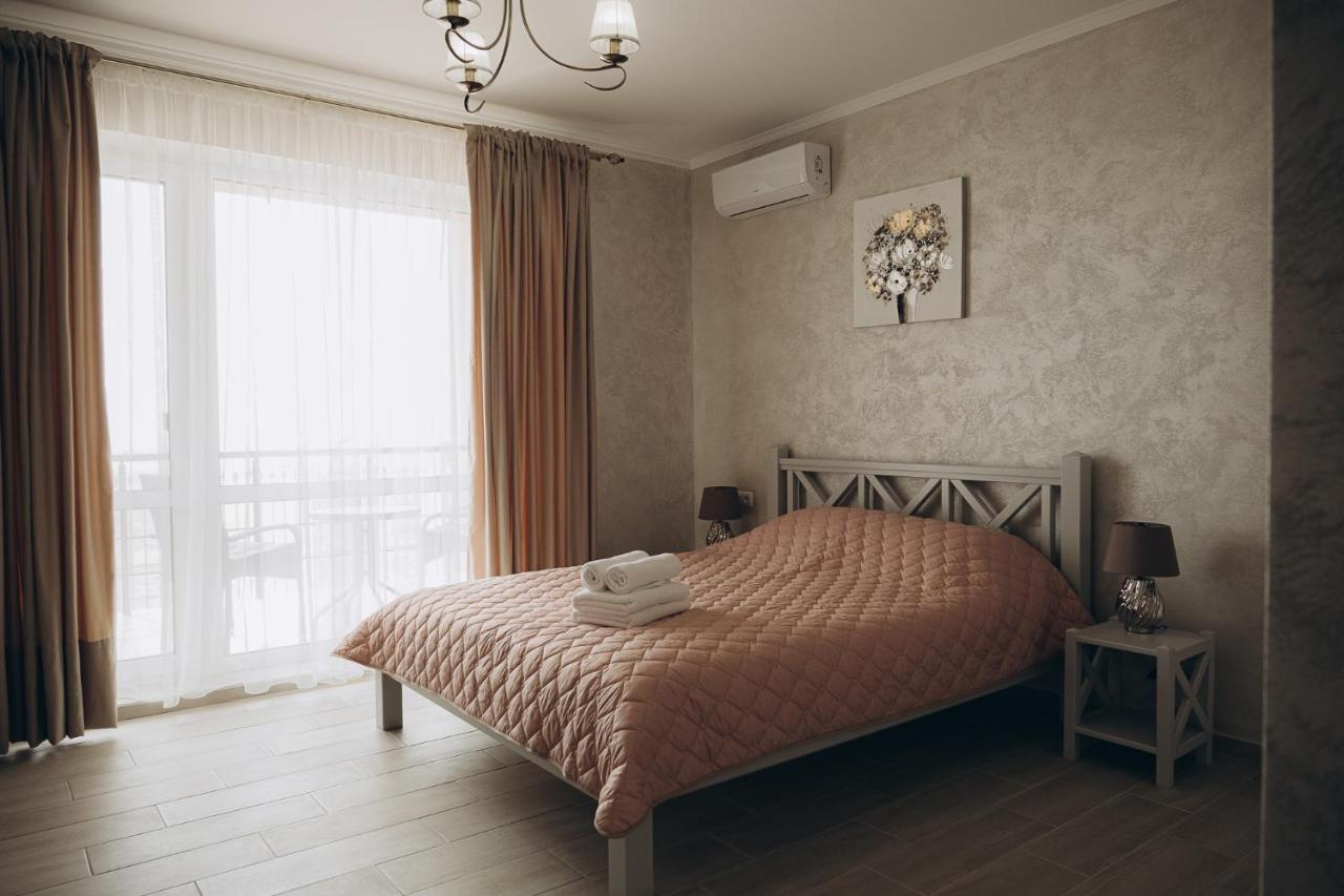 Три Слона Hotel Zatoka Kültér fotó