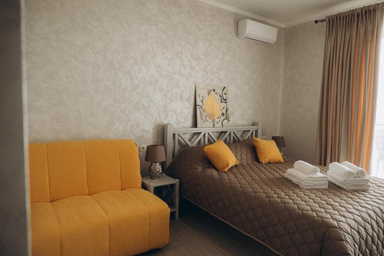 Три Слона Hotel Zatoka Kültér fotó