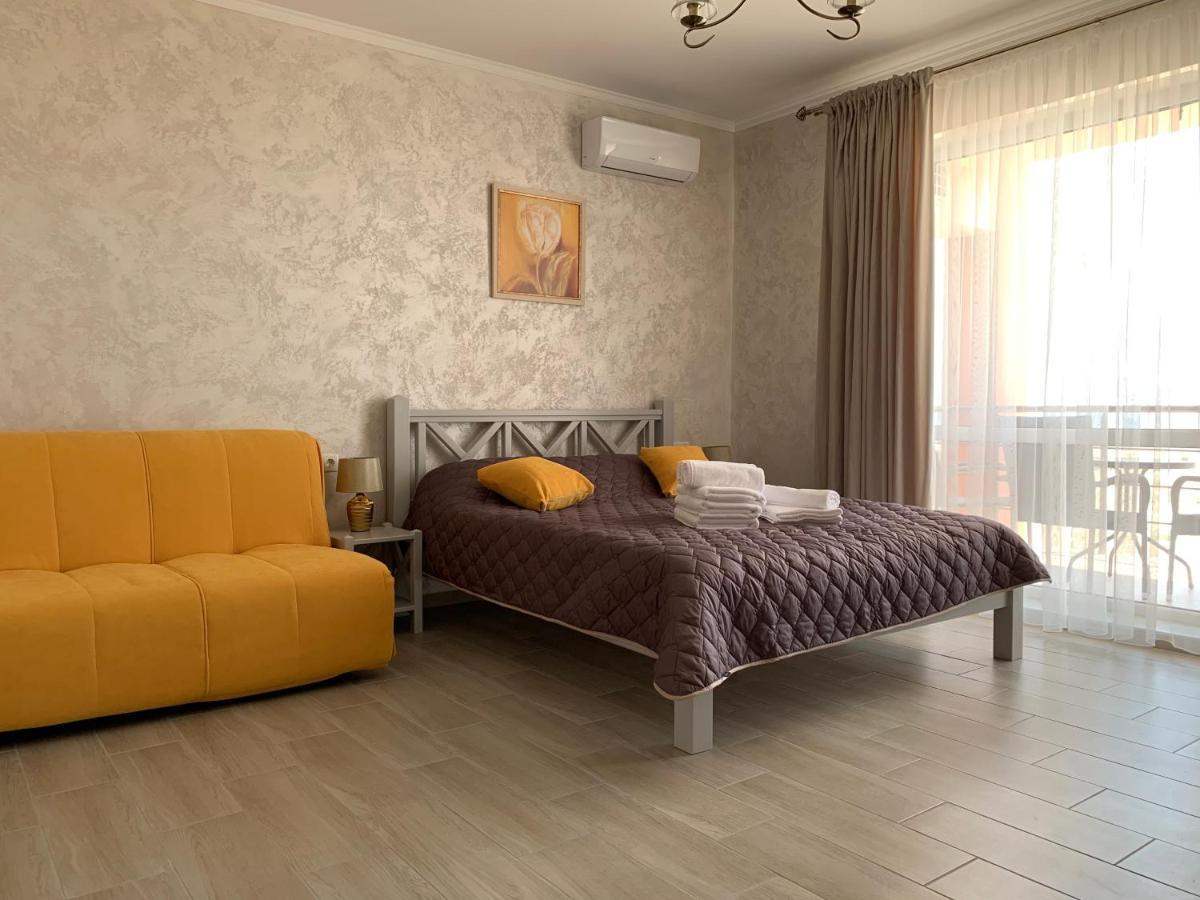 Три Слона Hotel Zatoka Kültér fotó