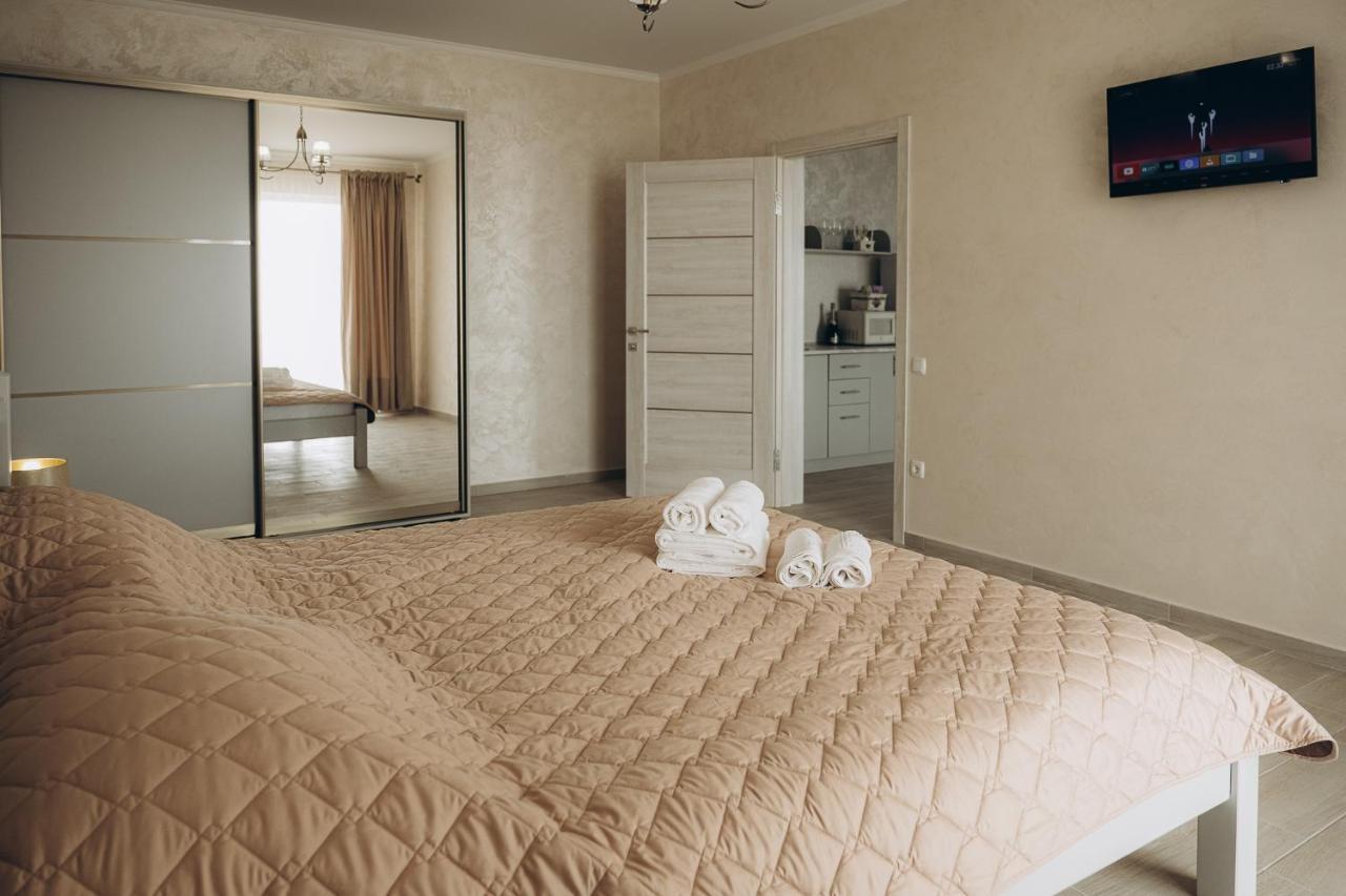 Три Слона Hotel Zatoka Kültér fotó