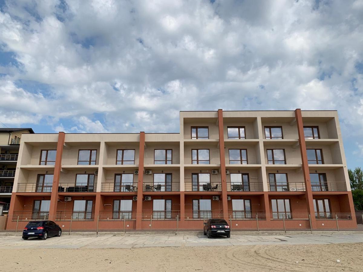 Три Слона Hotel Zatoka Kültér fotó
