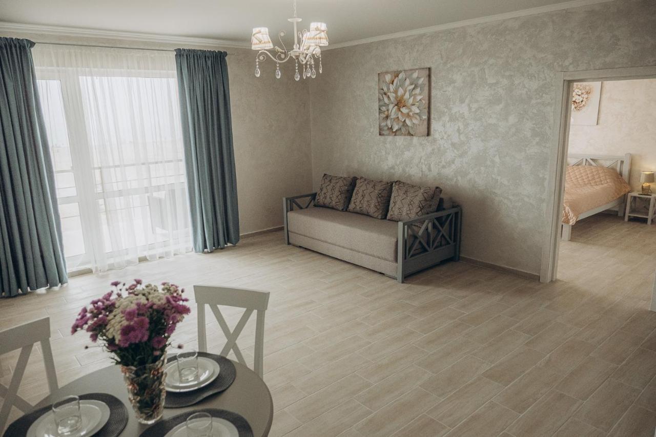 Три Слона Hotel Zatoka Kültér fotó